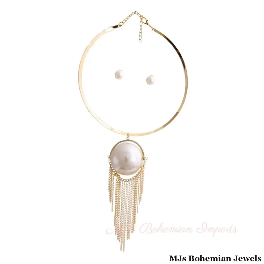 Gold Rigid Collar Jumbo Pearl Necklace