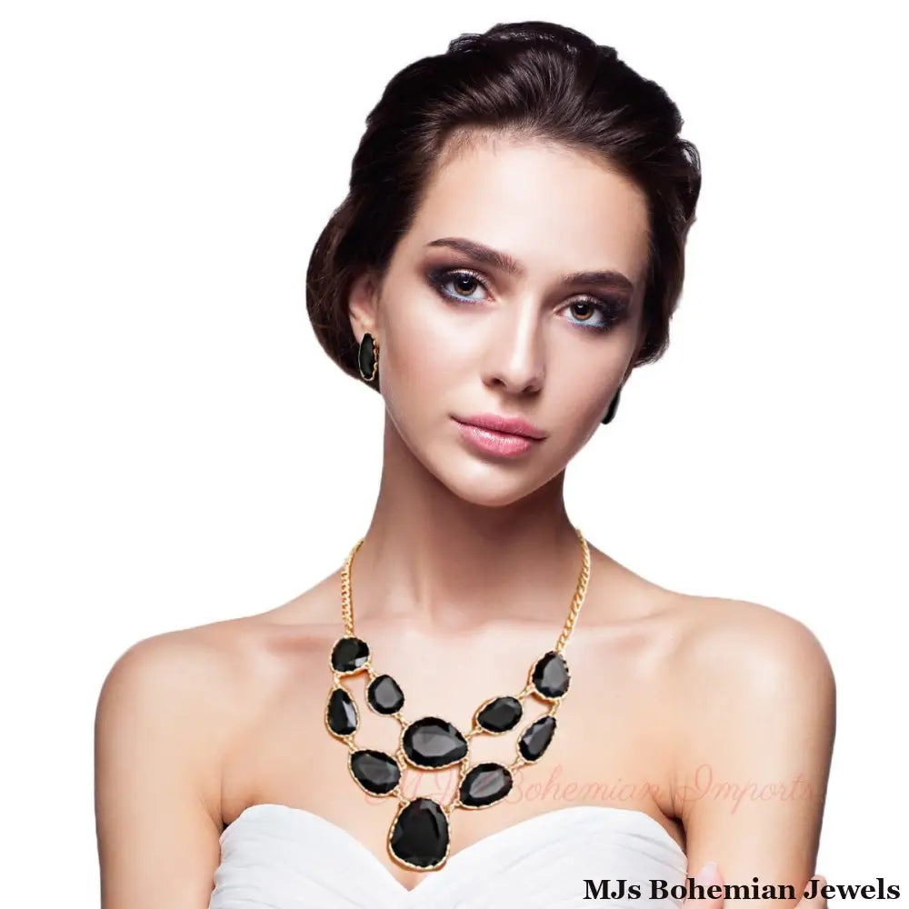 Black Short Necklace Irregular Resin Teardrop inset