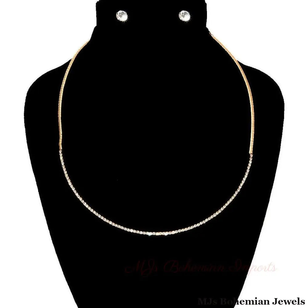 Clear Stone Elegant Necklace Set