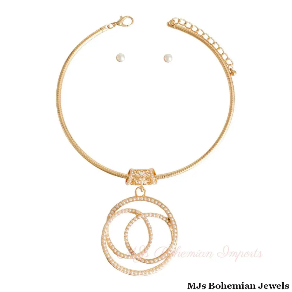 Gold 3D Pearl Pendant Necklace