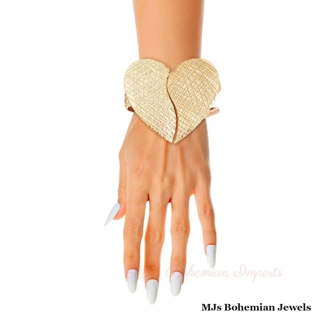 Gold Scratched Heart Chunky Cuff