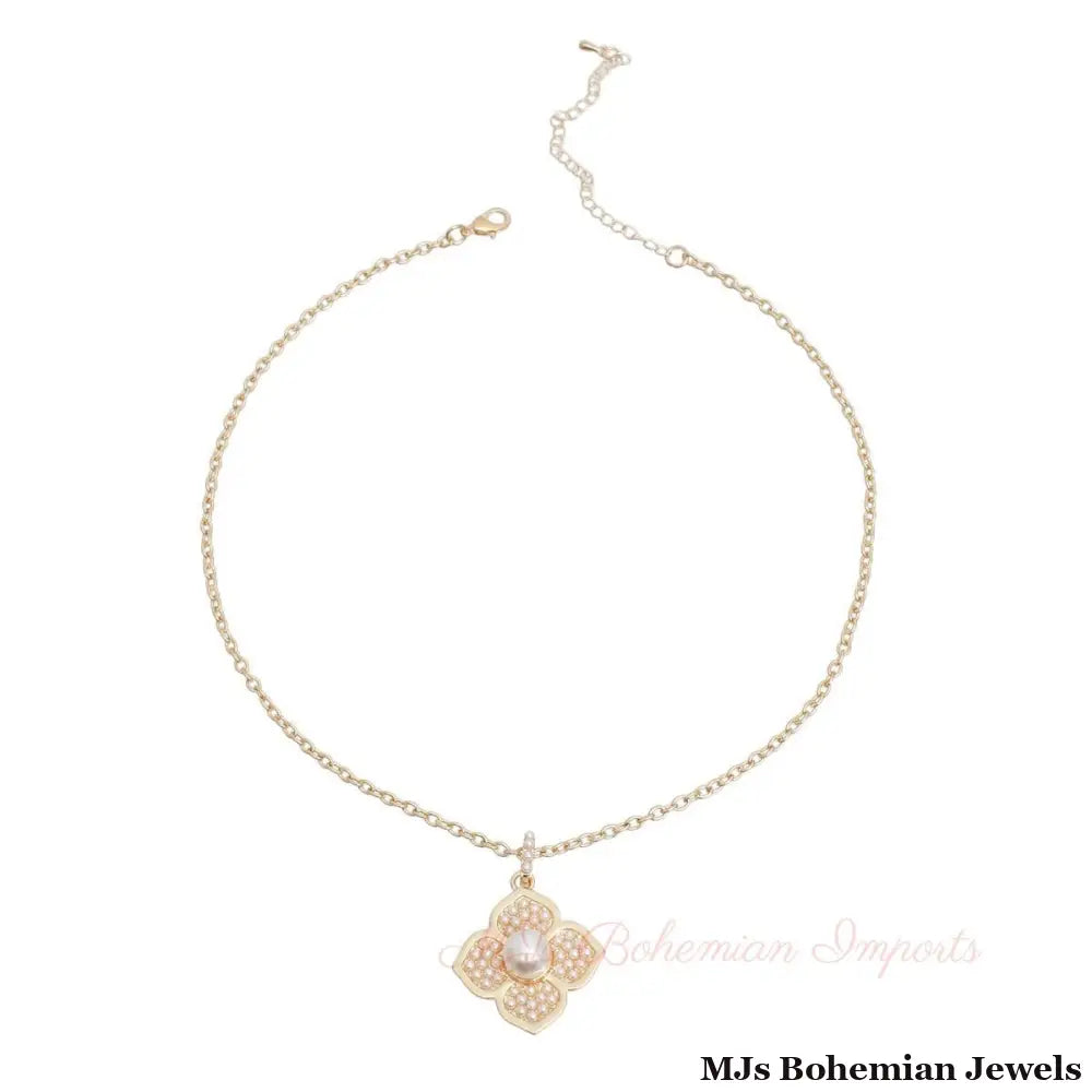 Pearlescent Blooms: Flower Necklace