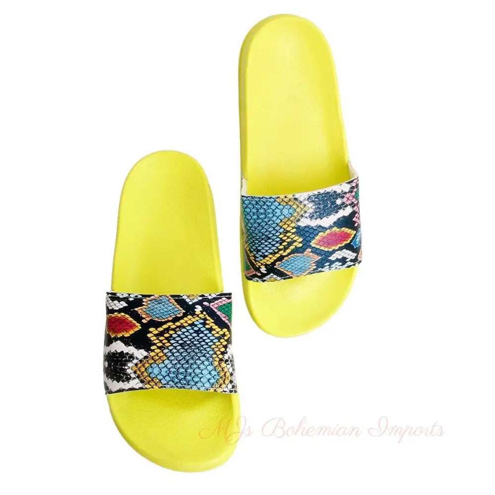 Size 10 Yellow Snake Print Slides