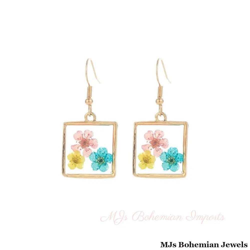 Square Gold Dried Flower Earrings
