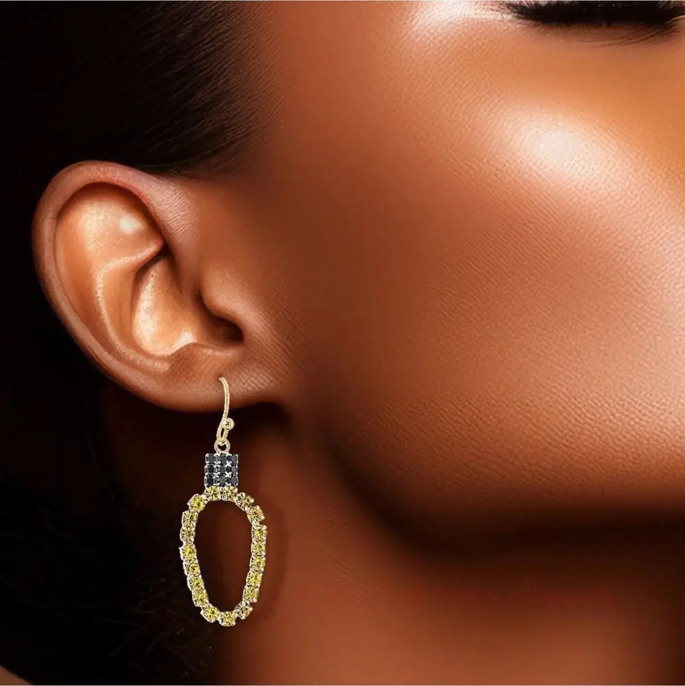 Twinkle in Style: Sophisticated Yellow Xmas Light Earrings