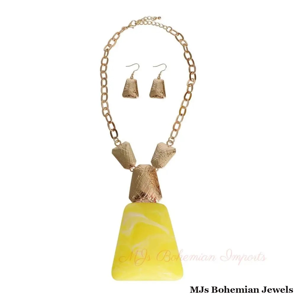 Yellow Marbled Cable Chain Necklace
